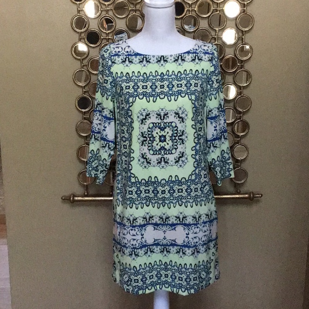 Dress - Picture 4 of 7